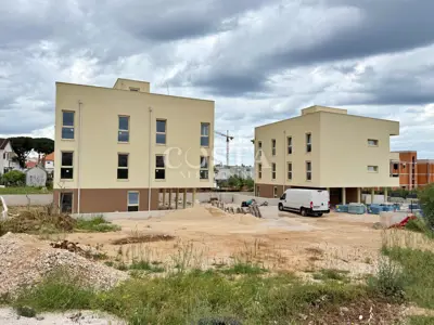 Wohnung 68 m², Bili brig, Zadar - Garten und 2 Parkplätze