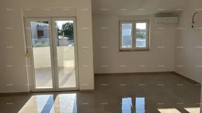 Zu verkaufen: Wohnung in Neubau – Šišan - 5