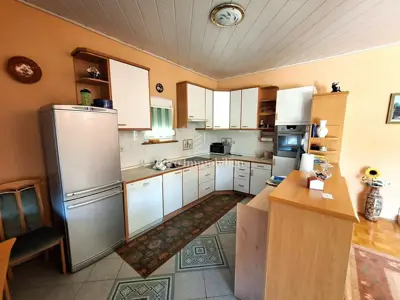 Freistehendes Haus mit 2 Wohnungen - Umgebung von Malinska - 8