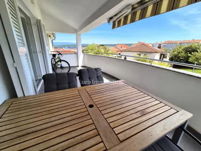 Apartment for sale in Malinska, 75,7 m²