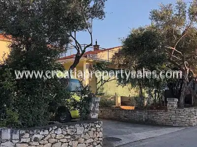 House, Brač, 80 m², 280 000 € - 1