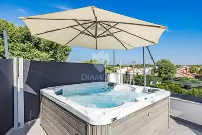 Stan 66,5 m², Poreč okolica - terasa s jacuzzijem i saunom - 6