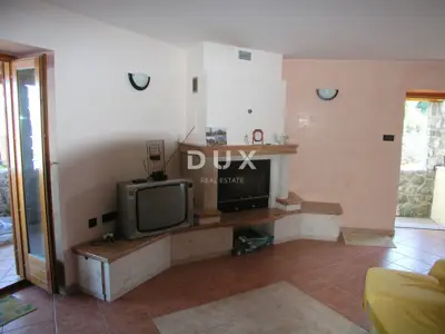 OTOK KRK, MALINSKA - Haus in erster Reihe zum Meer - 2