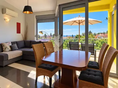 Umag, Attractive apartment near the beach