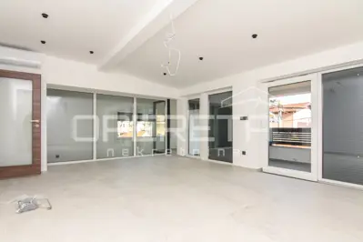 Prodaja, Stan, Srednjaci, Drniška, 4s, 80 m²