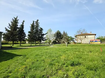 Building plot 739 m², Poreč surroundings, quiet location - 2
