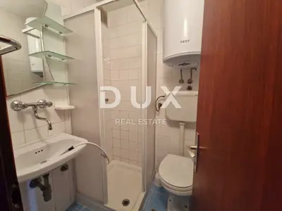 Haus 975 m², Poreč - 9 Wohnungen und freier Blick auf das Grün - 22