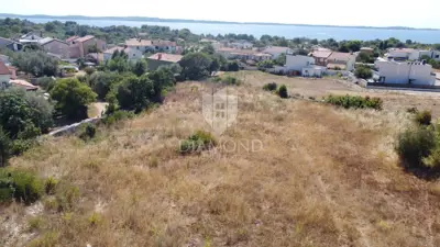 Građevinsko zemljište 1.221 m², Peroj - pogled na more i Brijune - 4