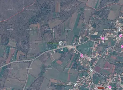 Olivenhain 4.335 m², Valtura - Zufahrtsweg im Eigentum