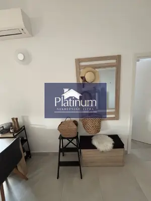 Apartman 61 m², Peroj - pogled na more i prostrana terasa - 9