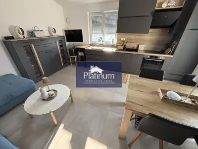 Apartman 61 m², Peroj - pogled na more i prostrana terasa - 3
