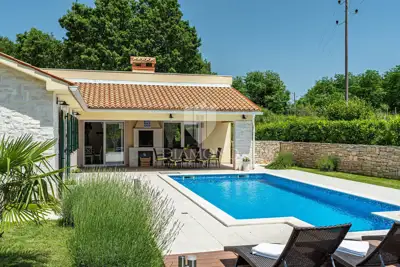 Labin, Villa in a quiet location - 9