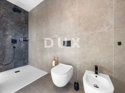 Villa 260 m², Šmrika - Panoramablick auf das Meer - 10