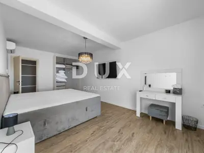 Villa 260 m², Šmrika - Panoramablick auf das Meer - 18