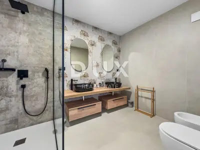 Villa 260 m², Šmrika - Panoramablick auf das Meer - 21