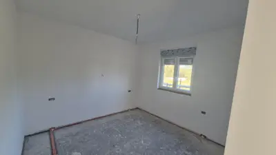 Prefabricated house with yard in a quiet location - 11