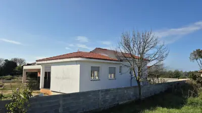 Prefabricated house with yard in a quiet location - 5