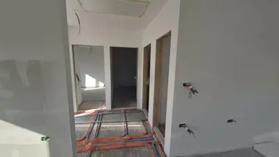 Prefabricated house with yard in a quiet location - 21