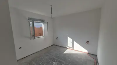 Prefabricated house with yard in a quiet location - 10