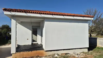 Prefabricated house with yard in a quiet location - 6