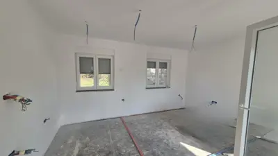 Prefabricated house with yard in a quiet location - 17