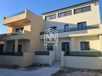 Apartman 70,70 m², Pakoštane - blizu mora i centra