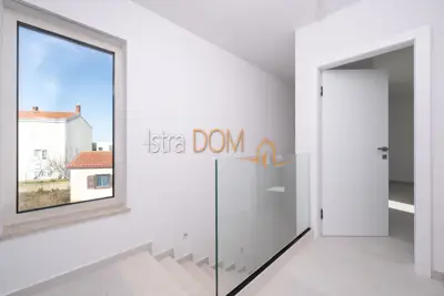 Villa 176 m², Ližnjan - pool and sea view - 12