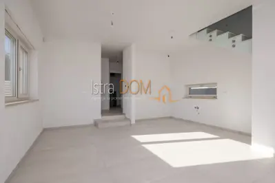 Villa 176 m², Ližnjan - pool and sea view - 7