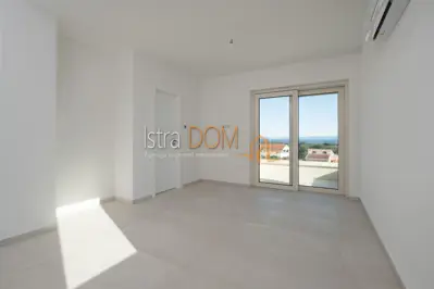 Villa 176 m², Ližnjan - pool and sea view - 11