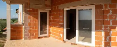 House in Vodnjan, large yard under olive trees - 19