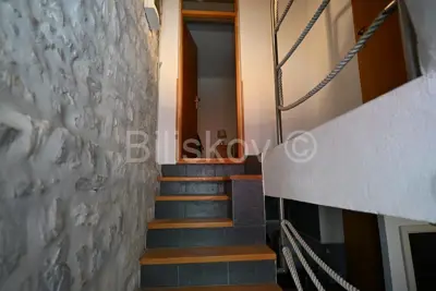 Kuća 122 m², Kaštel Lukšić centar - kamena kuća - 11