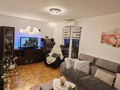 Stan 5. kat, Šijana, lift i terasa 6 m² - 1