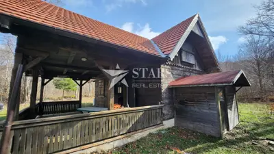 Wooden house 130 m², Lič - quiet micro-location - 13
