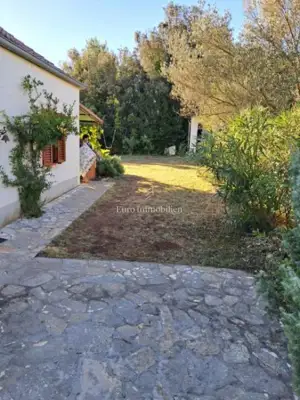 Ždrelac - kuća s okućnicom na mirnoj lokaciji - 4