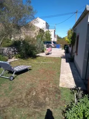 Ždrelac - kuća s okućnicom na mirnoj lokaciji - 3
