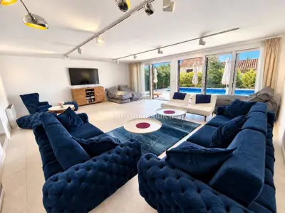Villa 212 m², Malinska na Krku - pogled na more i bazen - 10