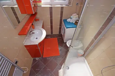 Stan u Puli, Centar, 2. kat, kompletno adaptiran - 14