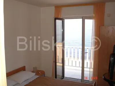 Apartmanska kuća 400 m², Mirca uz more i pogled na plažu - 17