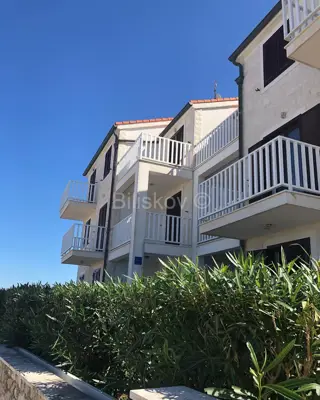 Apartmanska kuća 400 m², Mirca uz more i pogled na plažu - 4