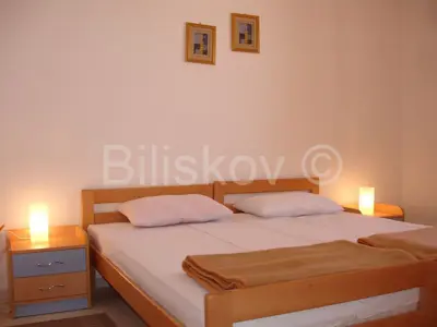 Apartmanska kuća 400 m², Mirca uz more i pogled na plažu - 15