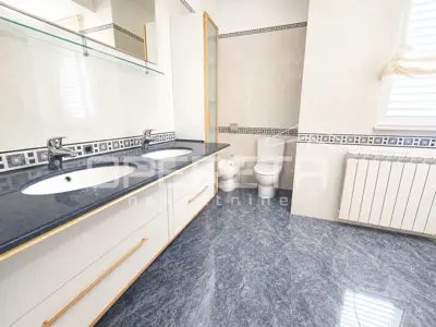Haus zum Kauf in Podstrana, 435 m² - 6