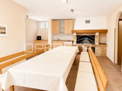 Haus zum Kauf in Podstrana, 435 m² - 4