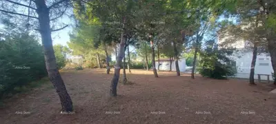 Land plot for sale in Ližnjan