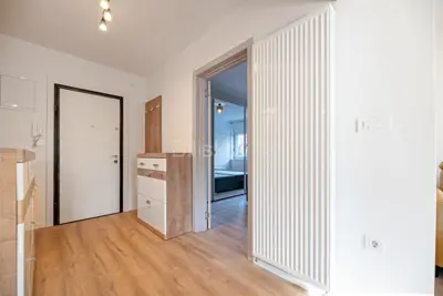 Šalata, 3soban stan, 2x balkona, spremište - 10