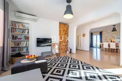 House for sale in Murvica, 230 m² - 13