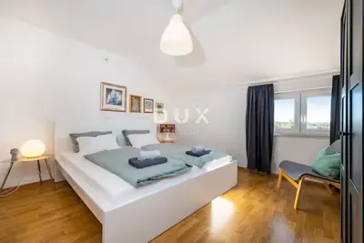 House for sale in Murvica, 230 m² - 17