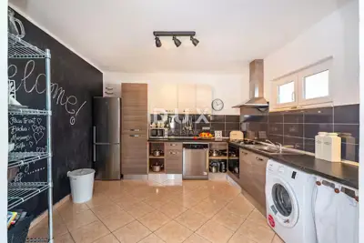 House for sale in Murvica, 230 m² - 8