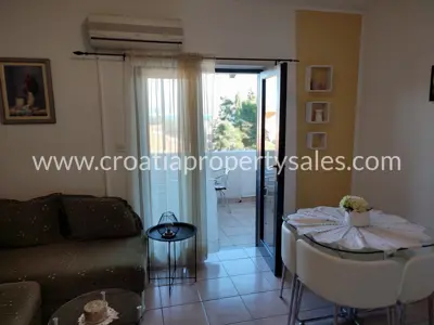 Haus, Brač, 220 m², 480 000 € - 7