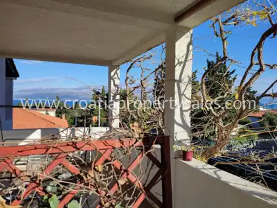 Haus, Brač, 220 m², 480 000 € - 4