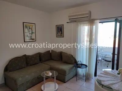 Haus, Brač, 220 m², 480 000 € - 6